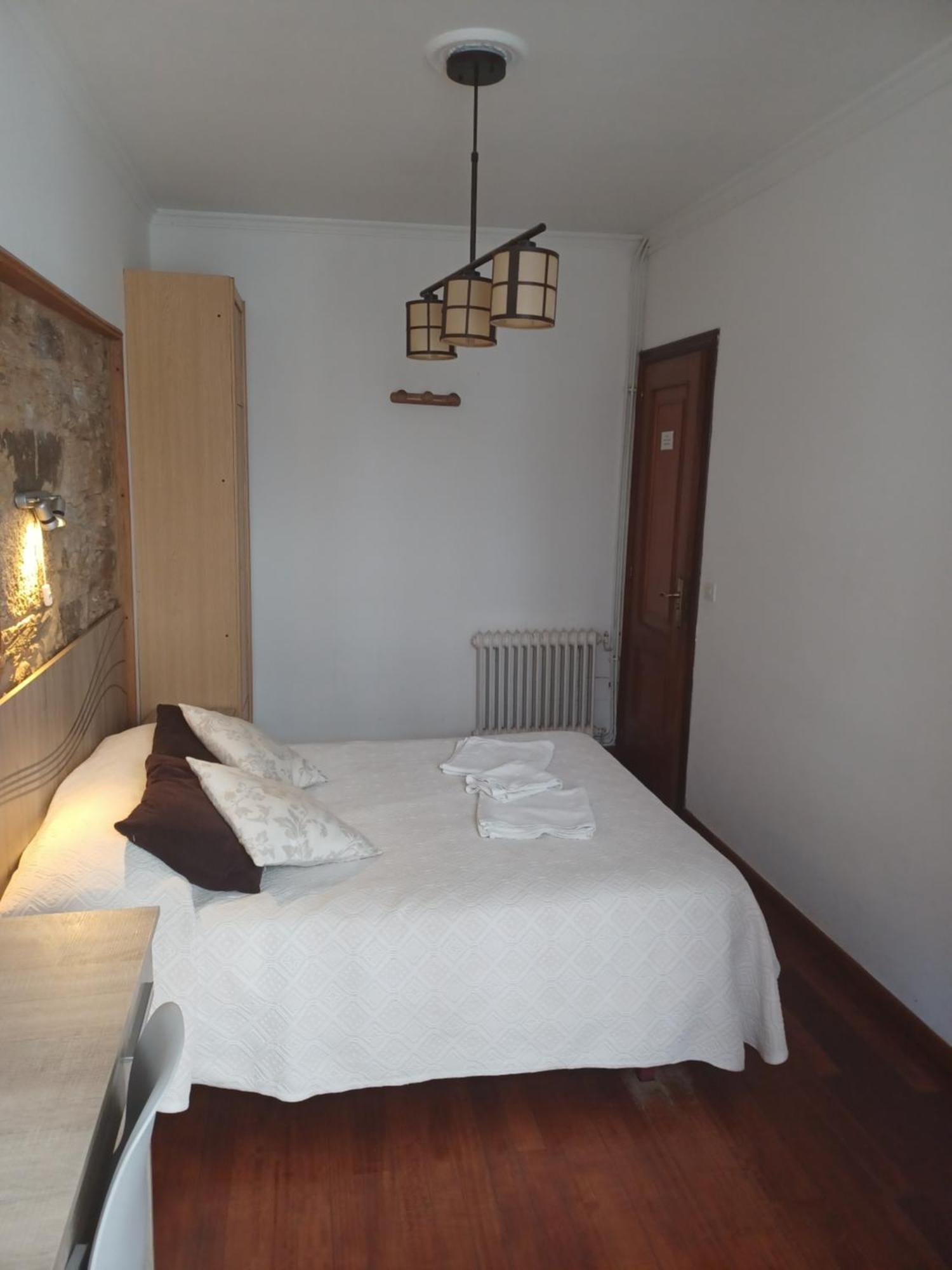 Hostal Forest Santiago de Compostela Room photo