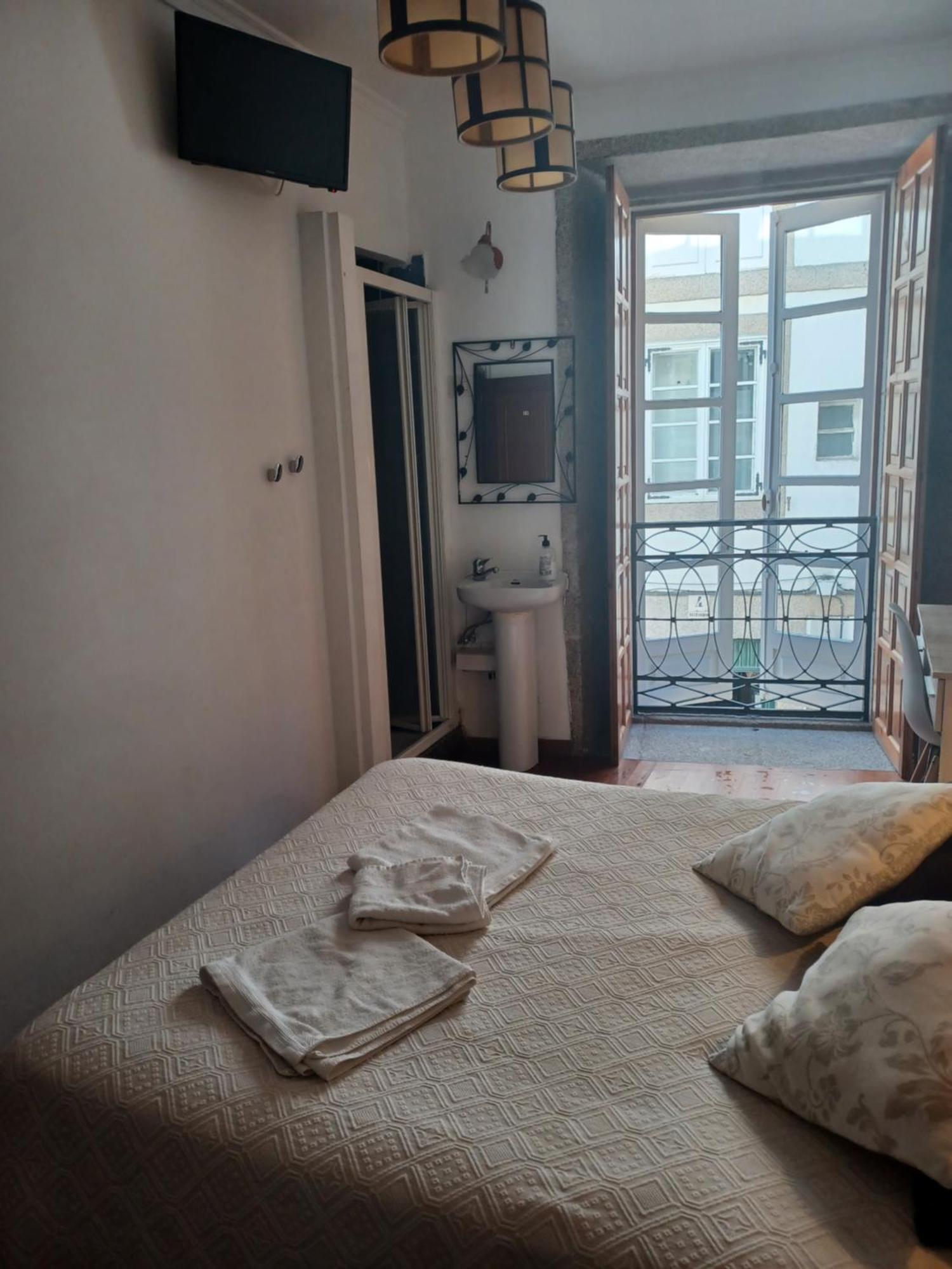 Hostal Forest Santiago de Compostela Room photo